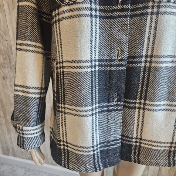 Member's Mark Women's Relaxed Fit Button Front Plaid Shacket Black And White M - Picture 5 of 9